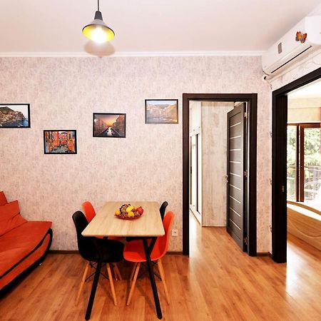 Apartment Art Django Old Avlabari تبليسي المظهر الخارجي الصورة