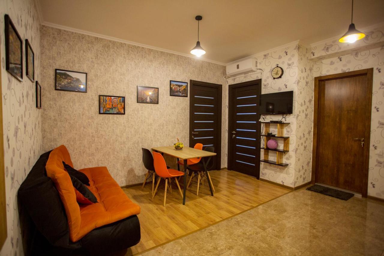 Apartment Art Django Old Avlabari تبليسي المظهر الخارجي الصورة