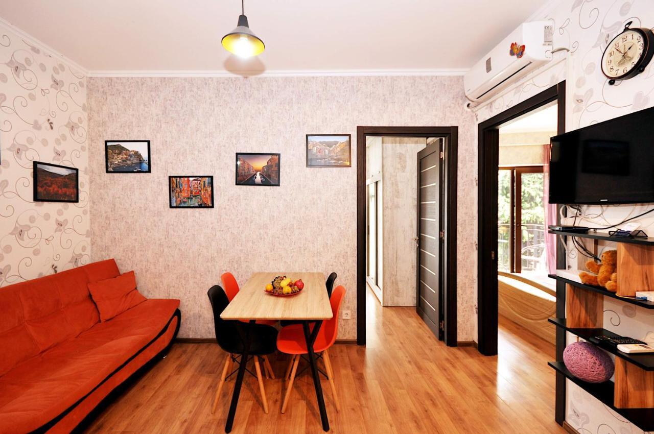 Apartment Art Django Old Avlabari تبليسي المظهر الخارجي الصورة