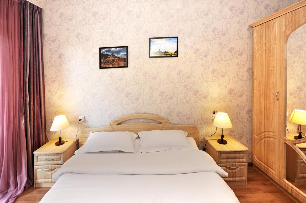 Apartment Art Django Old Avlabari تبليسي المظهر الخارجي الصورة
